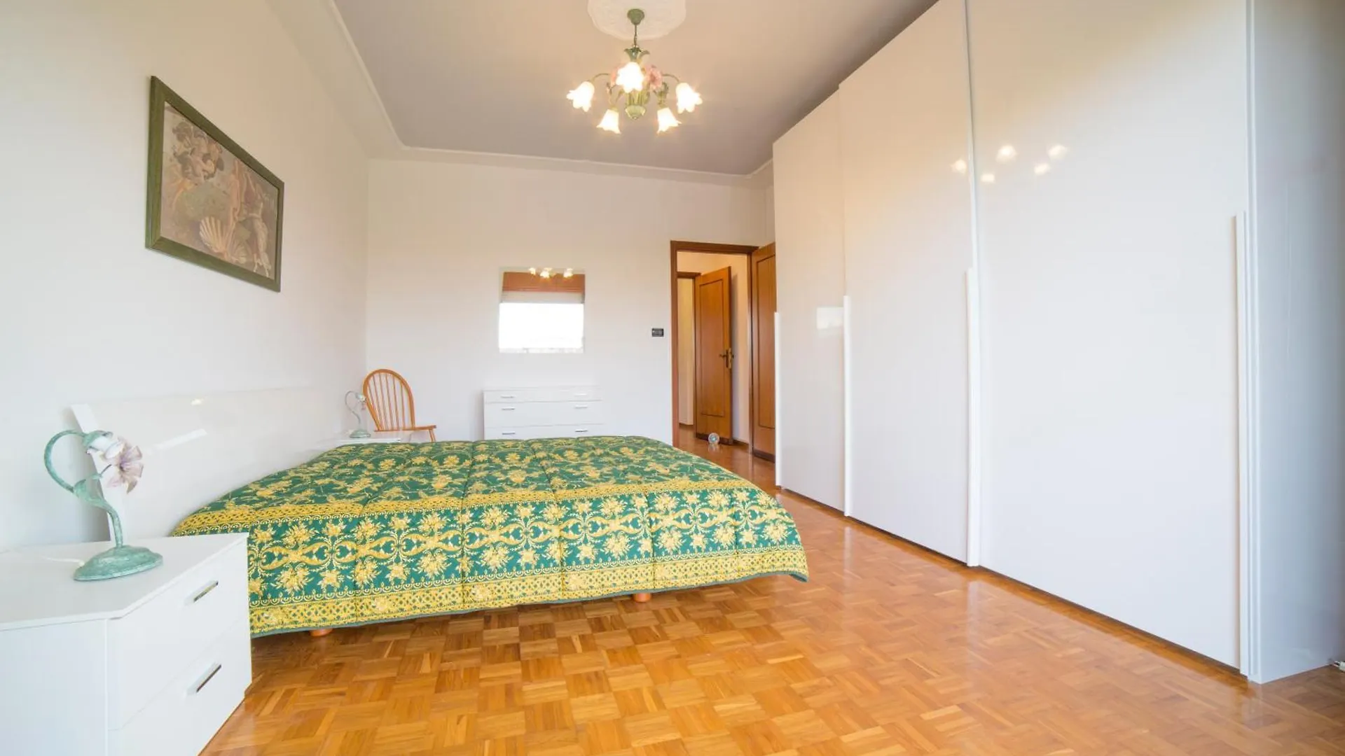 Albatros Apartment Lido di Jesolo 0*,  Italy